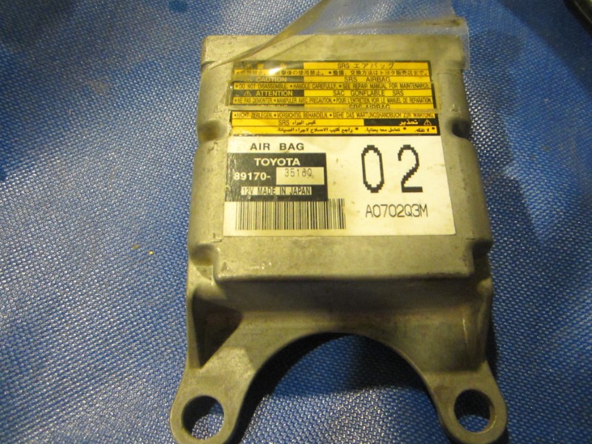 Toyota Air Bag Sensor SRS 89170 35160 Used Auto Parts Mercedes Benz Used Parts BMW Used